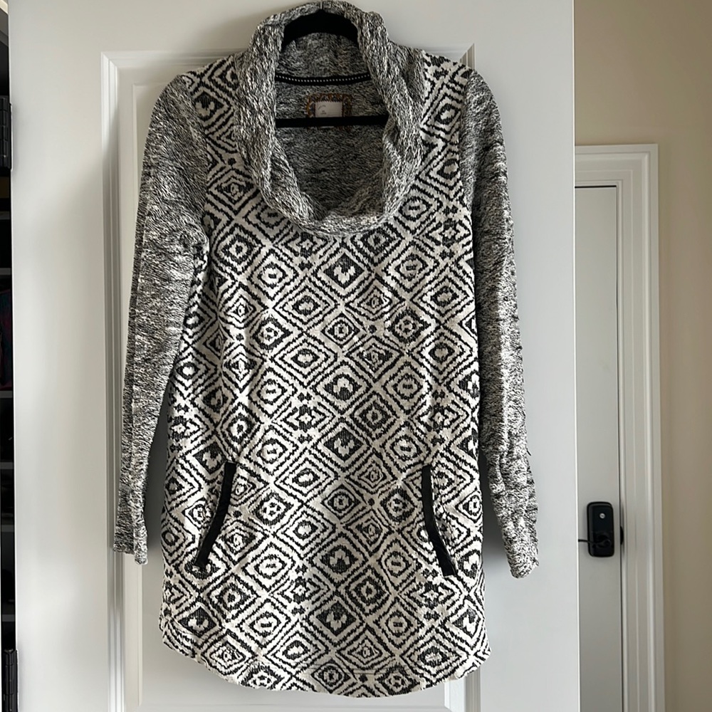 Women’s long tunic